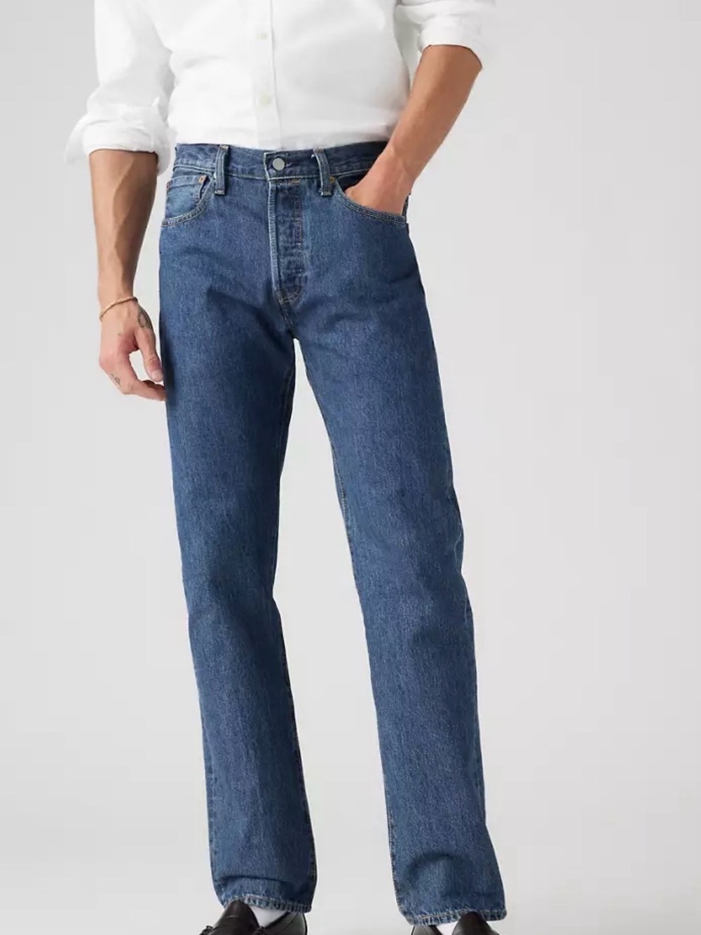 Levi's Men's 505 Regular Straight Jeans in Medium Blue Wash size 32X34